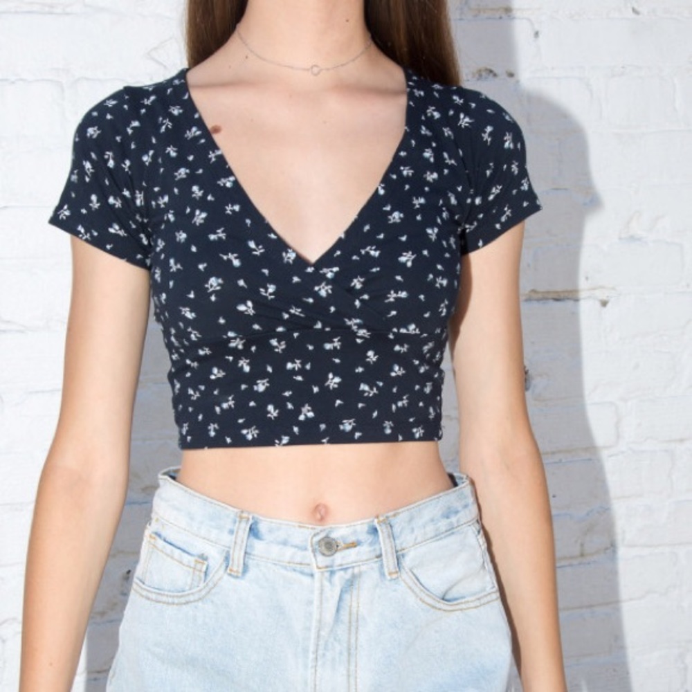 brandy melville cropped top